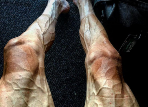 Ciclista mostra desgaste das pernas depois de duas semanas no Tour